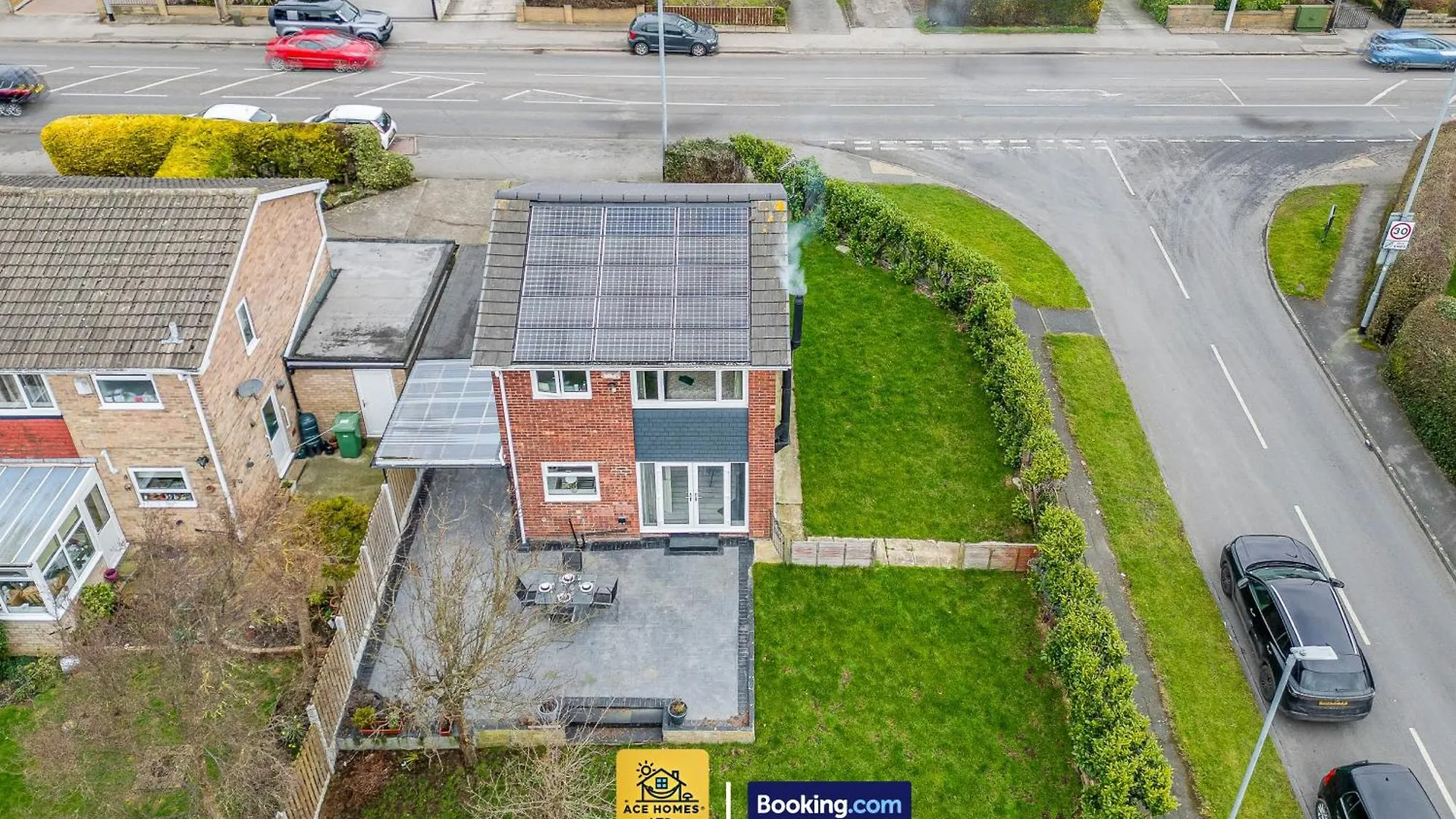 Cosmic Pearl Villa Leeds  0*, Leeds (West Yorkshire) United Kingdom